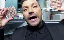 Ljubomir pisca o olho à SIC
