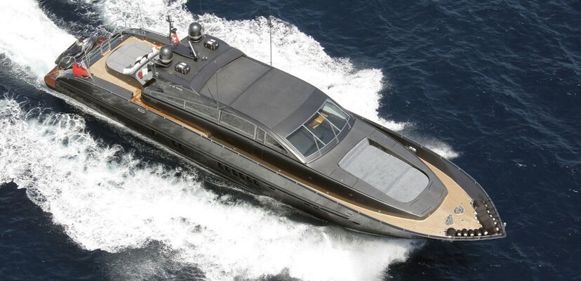 O interior do iate alugado por CR7 em Ibiza