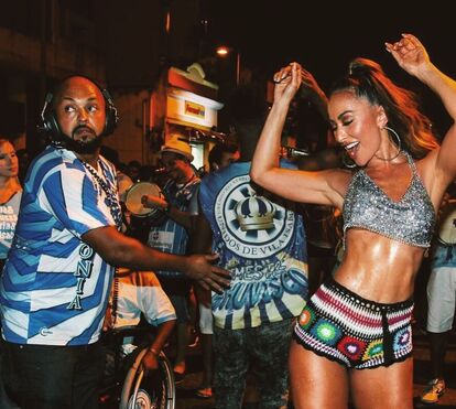 Sensualidade e muito samba no pé. Por dentro dos ensaios das escolas de samba