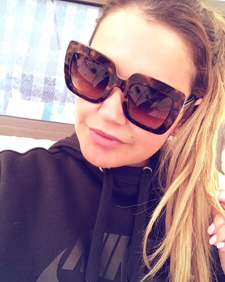 Os verdadeiros motivos da mudança de Katia Aveiro para o Brasil