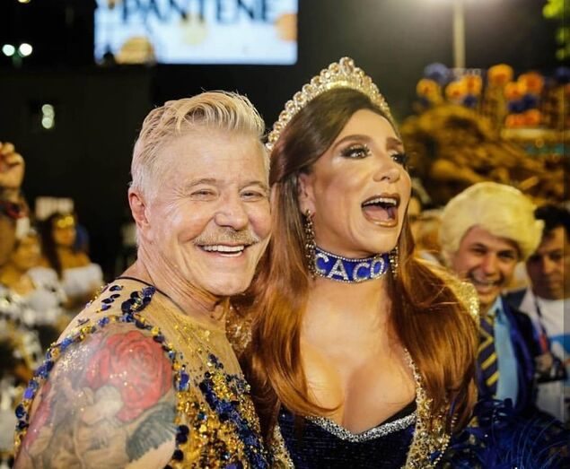 Marisa Orth apareceu no sambódromo de Magda novamente