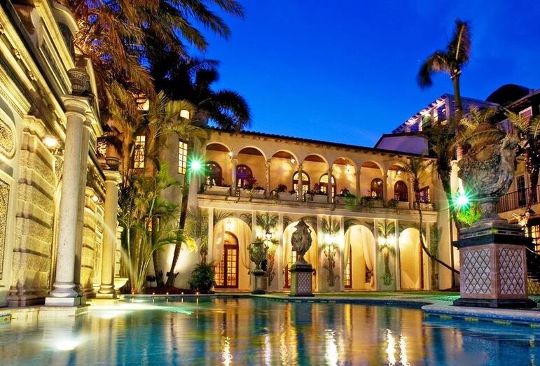 palácio gianni versace