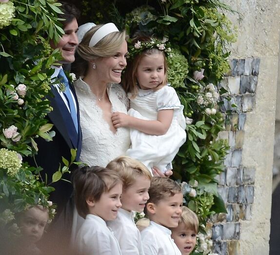 George e Charlotte no casamento de Sophie Carter