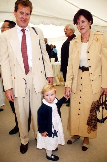 O primo de Isabel II que casou... com um homem