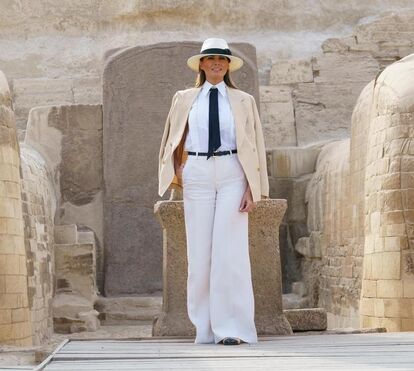 Viagem a África: Melania Trump criticada pelo estilo colonial