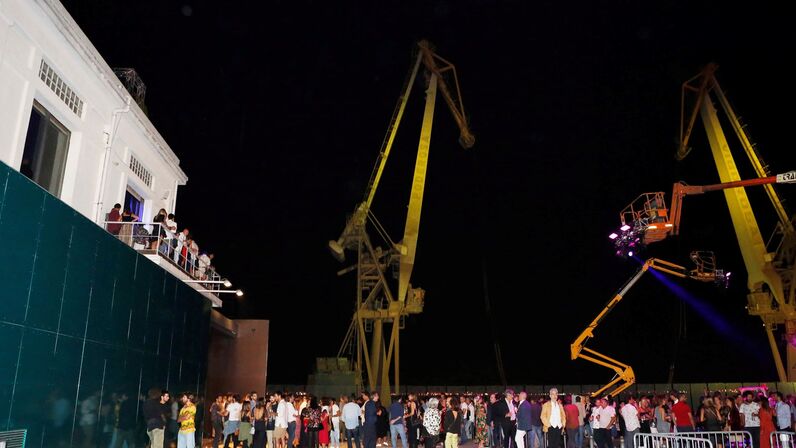 Música, dança, loucura e espectáculo: os 20 anos do Lux Frágil