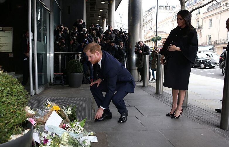 Meghan e Harry fazem visita surpresa na embaixada da Nova Zelândia