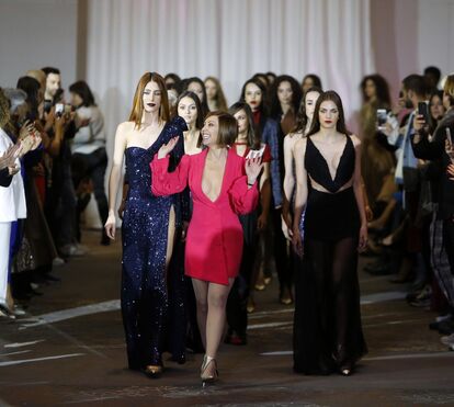 Fátima Lopes apresenta coleção de inverno cheia de sensualidade e ousadia