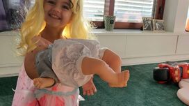 Tão giros! Filhos de Ronaldo e Georgina passam o domingo mascarados