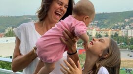 6 meses de puro amor! Cláudia Vieira celebra meio ano de vida da filha Caetana