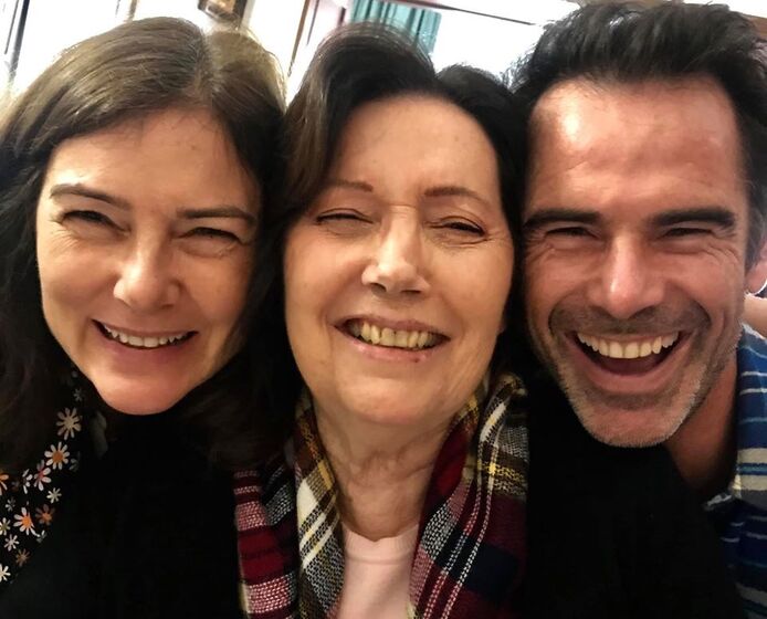 Pedro Lima com a mãe e a irmã